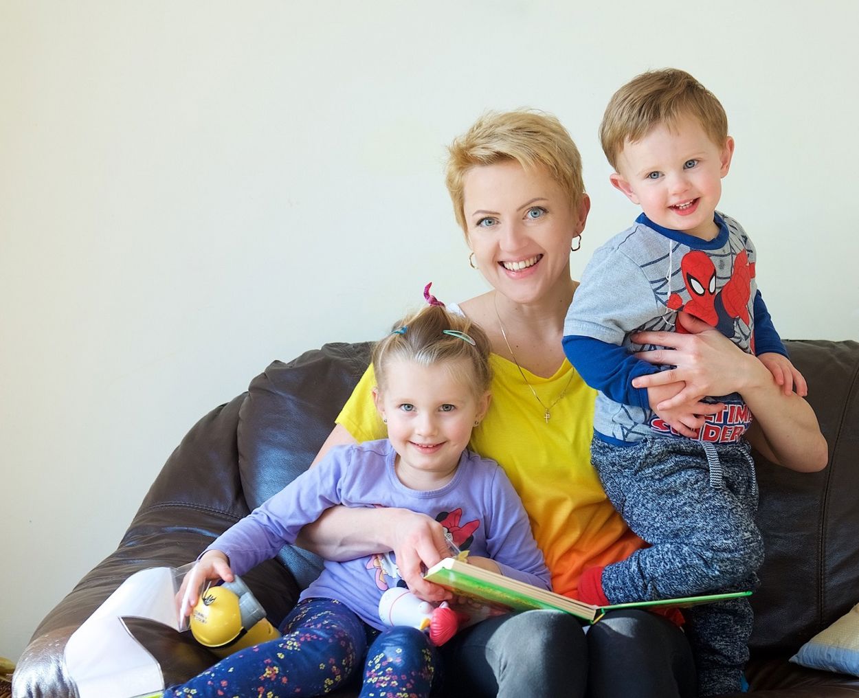 Izzy and children.jpg (1)