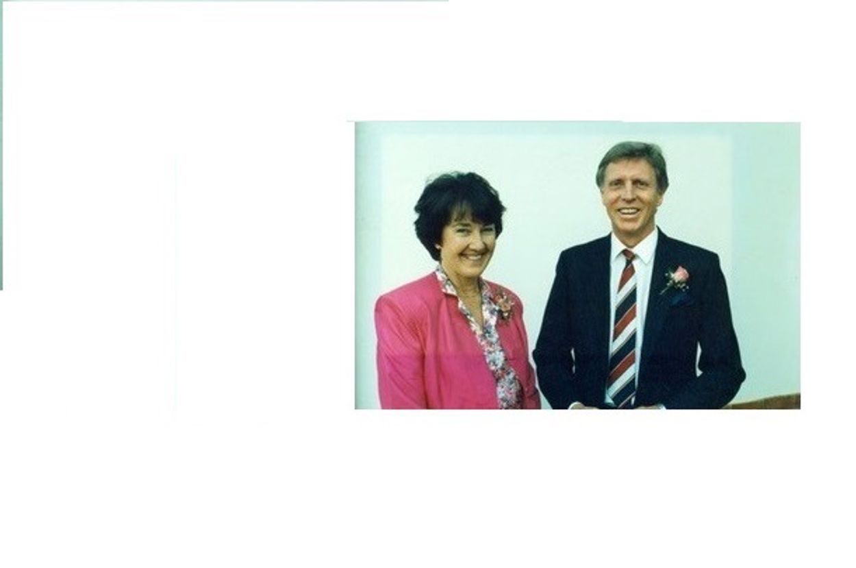 Peter and Myfanwy van Hoffen new image.jpg (1)